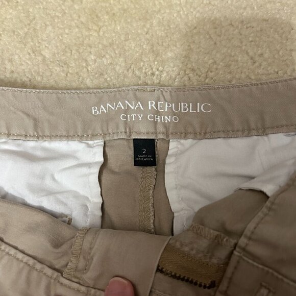 Banana Republic City Chino Shorts, Size 2 – Classic & Versatile Style - Picture 2 of 4